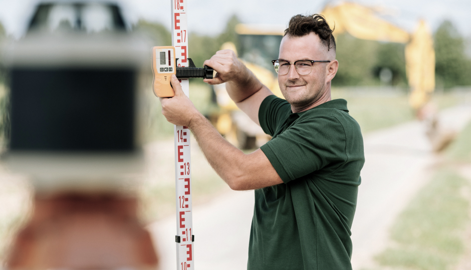 Landschaftsgärtner vermisst eine Baustelle